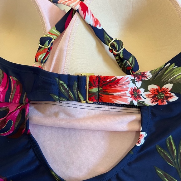 Kona Sol plus size sz 20W NWOT one piece swimwear bathing suit Navy floral. - Picture 8 of 12